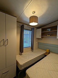 Twin bedroom